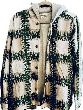 Ti Leaf Lei Button Down Hoodie